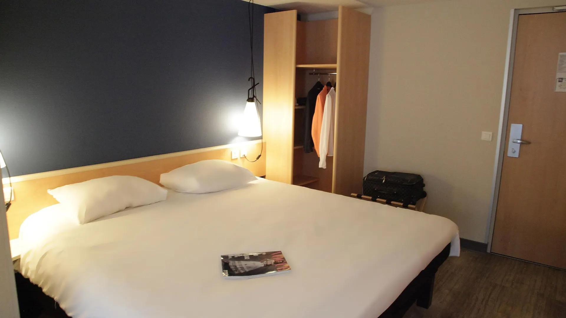 Hotel Ibis Brest Kergaradec 3*,